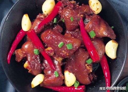 爱吃香辣猪蹄的不要错过,简单美味,肥而不腻,解馋的居家美食